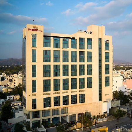 Pride Hotel Udaipur Eksteriør billede