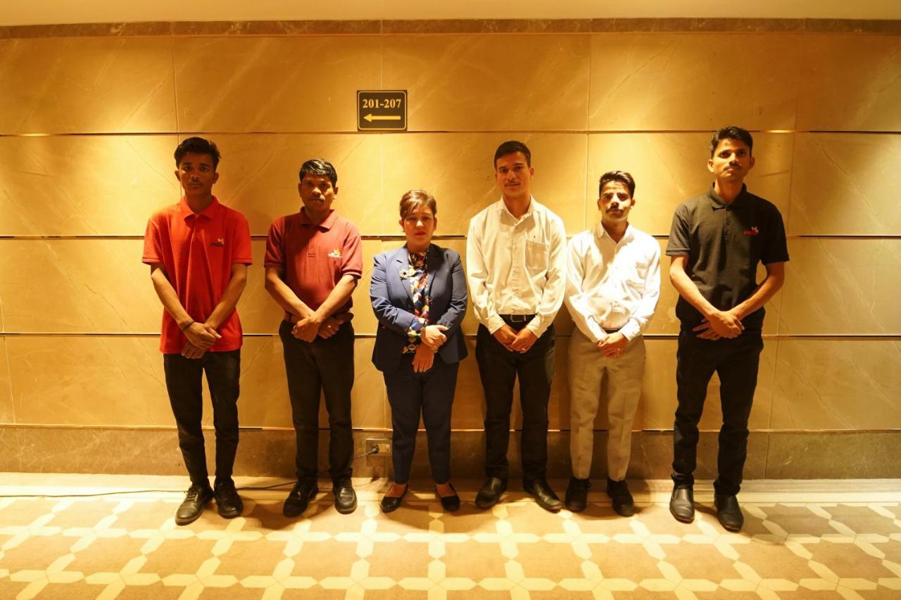 Pride Hotel Udaipur Eksteriør billede